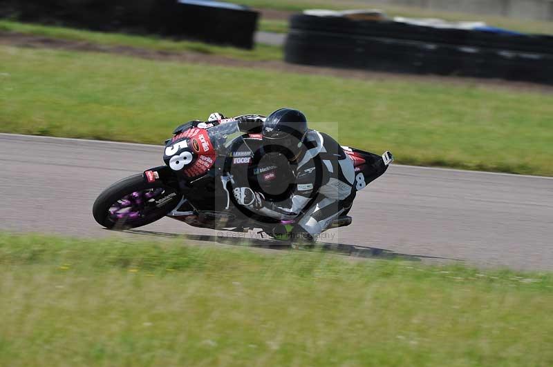 Motorcycle action photographs;Rockingham;Rockingham photographs;Trackday digital images;event digital images;eventdigitalimages;no limits trackday;peter wileman photography;rockingham corby northamptonshire;trackday;trackday photos