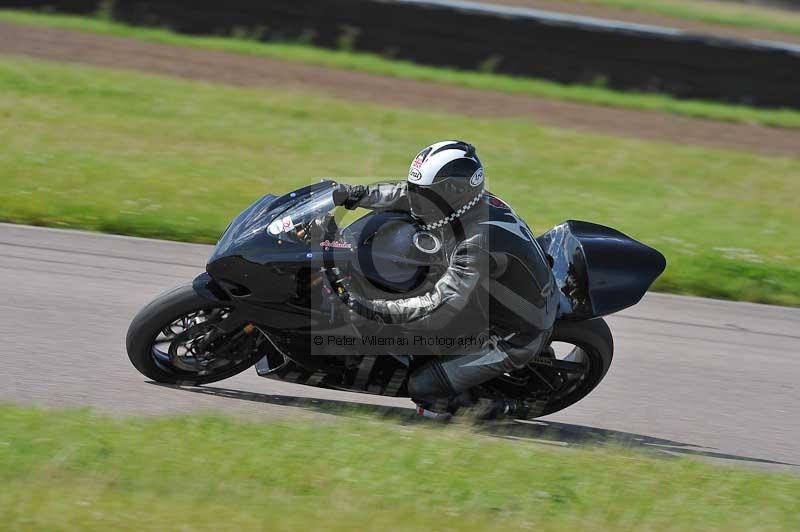 Motorcycle action photographs;Rockingham;Rockingham photographs;Trackday digital images;event digital images;eventdigitalimages;no limits trackday;peter wileman photography;rockingham corby northamptonshire;trackday;trackday photos