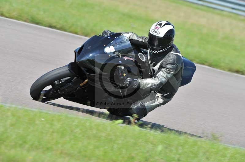 Motorcycle action photographs;Rockingham;Rockingham photographs;Trackday digital images;event digital images;eventdigitalimages;no limits trackday;peter wileman photography;rockingham corby northamptonshire;trackday;trackday photos