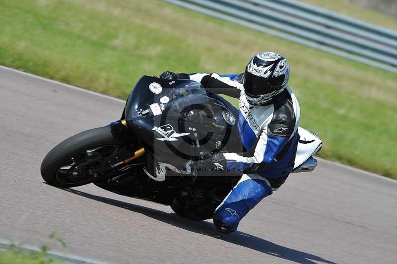 Motorcycle action photographs;Rockingham;Rockingham photographs;Trackday digital images;event digital images;eventdigitalimages;no limits trackday;peter wileman photography;rockingham corby northamptonshire;trackday;trackday photos