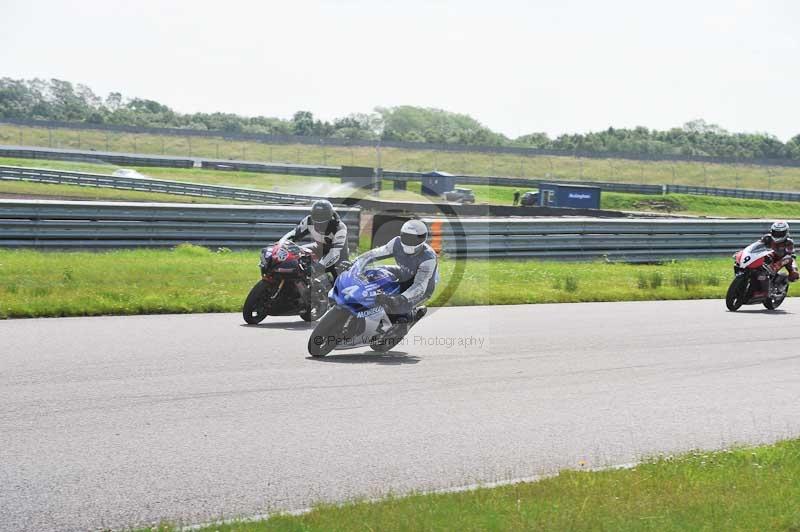 Motorcycle action photographs;Rockingham;Rockingham photographs;Trackday digital images;event digital images;eventdigitalimages;no limits trackday;peter wileman photography;rockingham corby northamptonshire;trackday;trackday photos