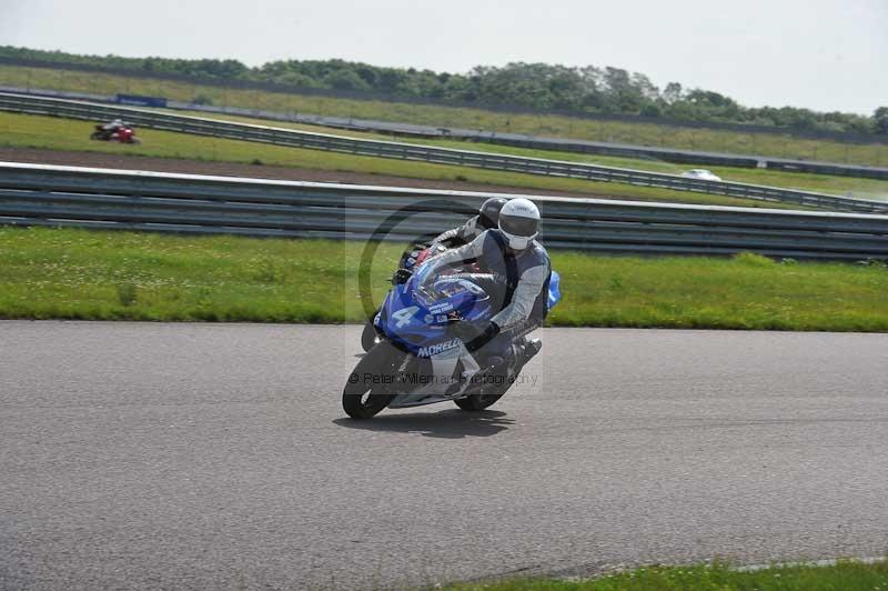 Motorcycle action photographs;Rockingham;Rockingham photographs;Trackday digital images;event digital images;eventdigitalimages;no limits trackday;peter wileman photography;rockingham corby northamptonshire;trackday;trackday photos