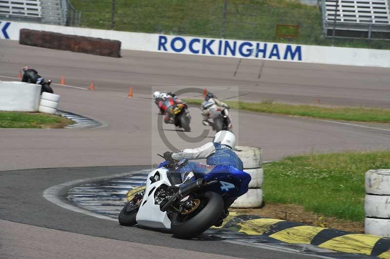 Motorcycle action photographs;Rockingham;Rockingham photographs;Trackday digital images;event digital images;eventdigitalimages;no limits trackday;peter wileman photography;rockingham corby northamptonshire;trackday;trackday photos