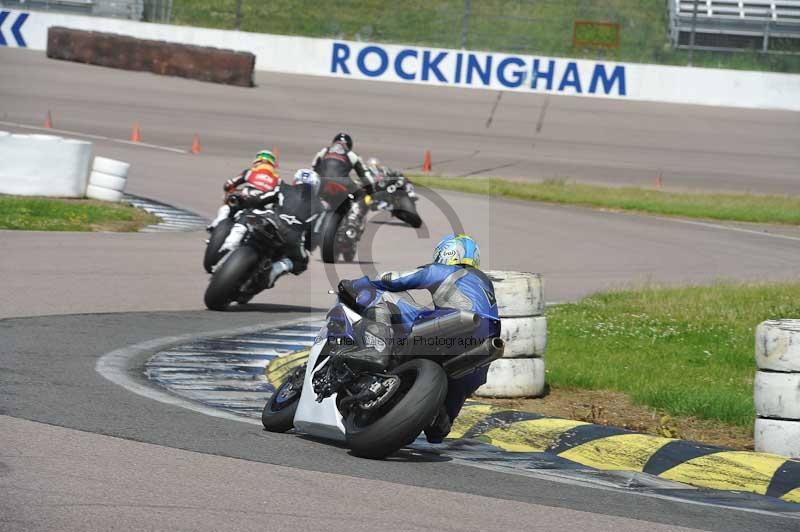 Motorcycle action photographs;Rockingham;Rockingham photographs;Trackday digital images;event digital images;eventdigitalimages;no limits trackday;peter wileman photography;rockingham corby northamptonshire;trackday;trackday photos