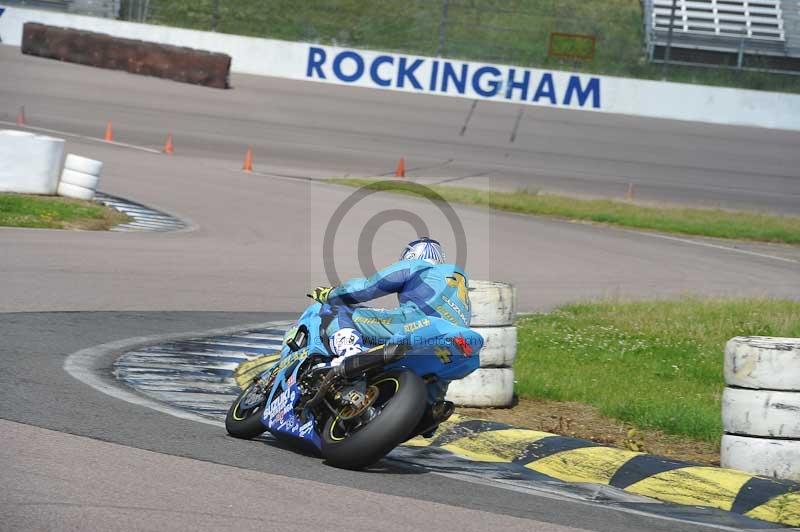 Motorcycle action photographs;Rockingham;Rockingham photographs;Trackday digital images;event digital images;eventdigitalimages;no limits trackday;peter wileman photography;rockingham corby northamptonshire;trackday;trackday photos