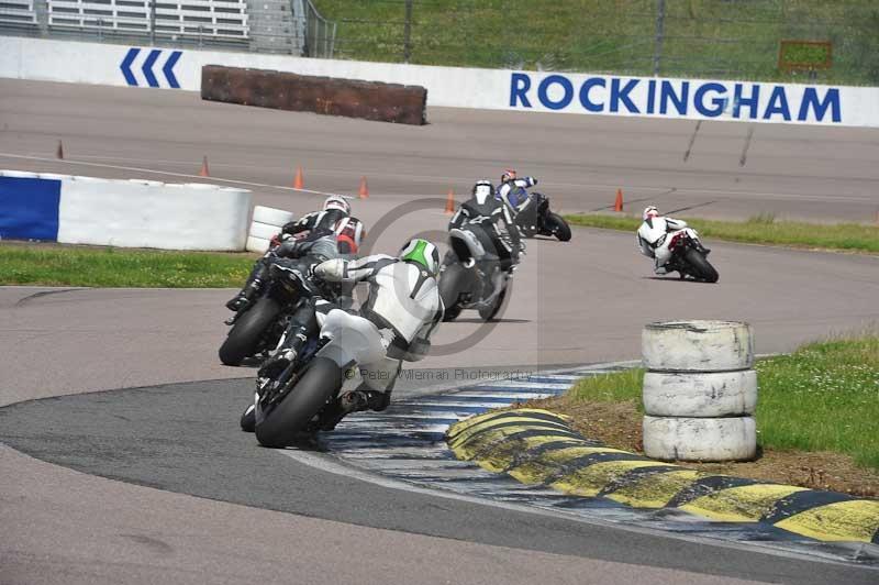 Motorcycle action photographs;Rockingham;Rockingham photographs;Trackday digital images;event digital images;eventdigitalimages;no limits trackday;peter wileman photography;rockingham corby northamptonshire;trackday;trackday photos