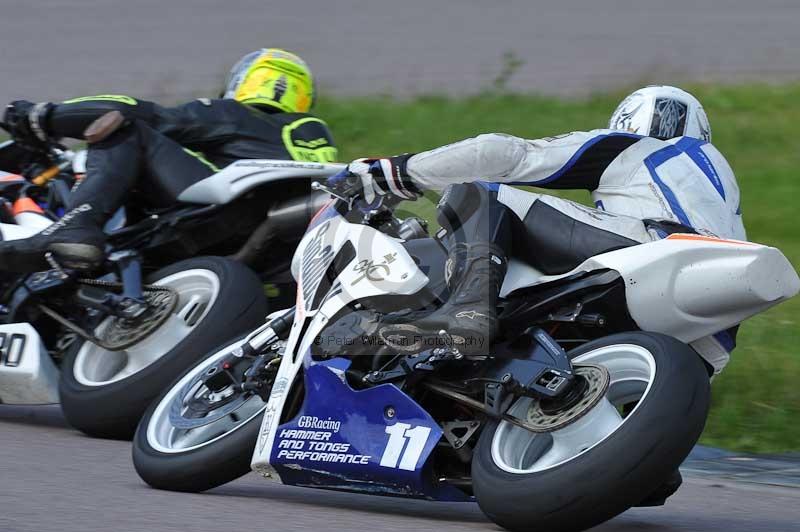 Motorcycle action photographs;Rockingham;Rockingham photographs;Trackday digital images;event digital images;eventdigitalimages;no limits trackday;peter wileman photography;rockingham corby northamptonshire;trackday;trackday photos