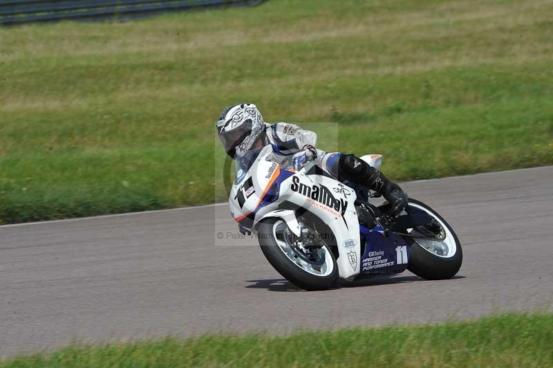 Motorcycle action photographs;Rockingham;Rockingham photographs;Trackday digital images;event digital images;eventdigitalimages;no limits trackday;peter wileman photography;rockingham corby northamptonshire;trackday;trackday photos