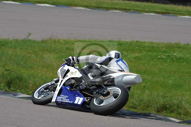 Motorcycle action photographs;Rockingham;Rockingham photographs;Trackday digital images;event digital images;eventdigitalimages;no limits trackday;peter wileman photography;rockingham corby northamptonshire;trackday;trackday photos