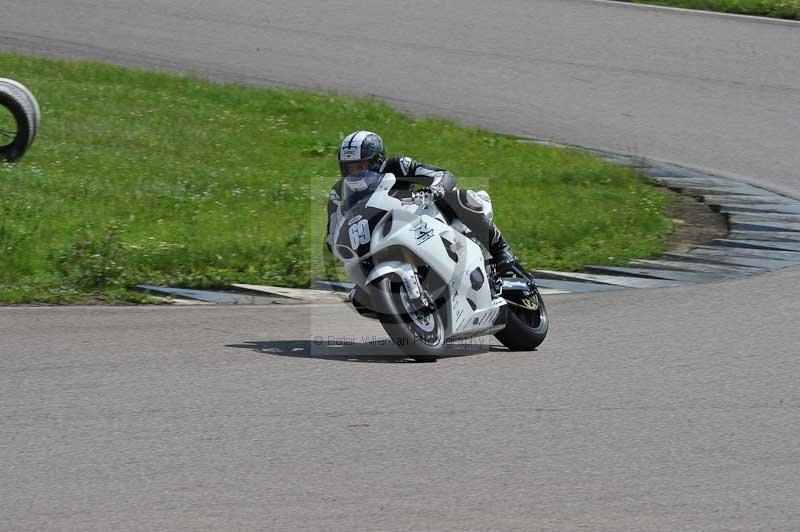 Motorcycle action photographs;Rockingham;Rockingham photographs;Trackday digital images;event digital images;eventdigitalimages;no limits trackday;peter wileman photography;rockingham corby northamptonshire;trackday;trackday photos