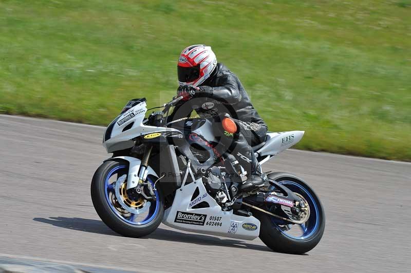 Motorcycle action photographs;Rockingham;Rockingham photographs;Trackday digital images;event digital images;eventdigitalimages;no limits trackday;peter wileman photography;rockingham corby northamptonshire;trackday;trackday photos