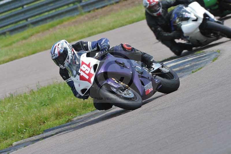 Motorcycle action photographs;Rockingham;Rockingham photographs;Trackday digital images;event digital images;eventdigitalimages;no limits trackday;peter wileman photography;rockingham corby northamptonshire;trackday;trackday photos