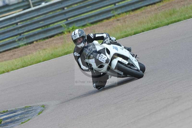 Motorcycle action photographs;Rockingham;Rockingham photographs;Trackday digital images;event digital images;eventdigitalimages;no limits trackday;peter wileman photography;rockingham corby northamptonshire;trackday;trackday photos