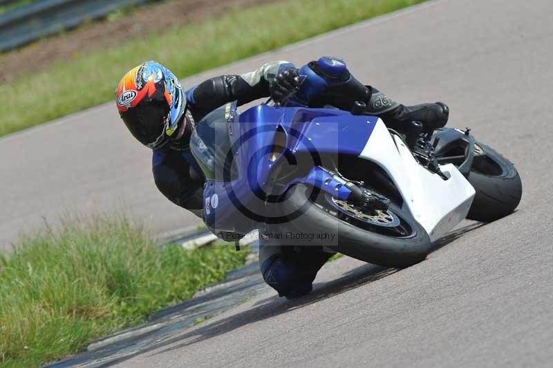 Motorcycle action photographs;Rockingham;Rockingham photographs;Trackday digital images;event digital images;eventdigitalimages;no limits trackday;peter wileman photography;rockingham corby northamptonshire;trackday;trackday photos