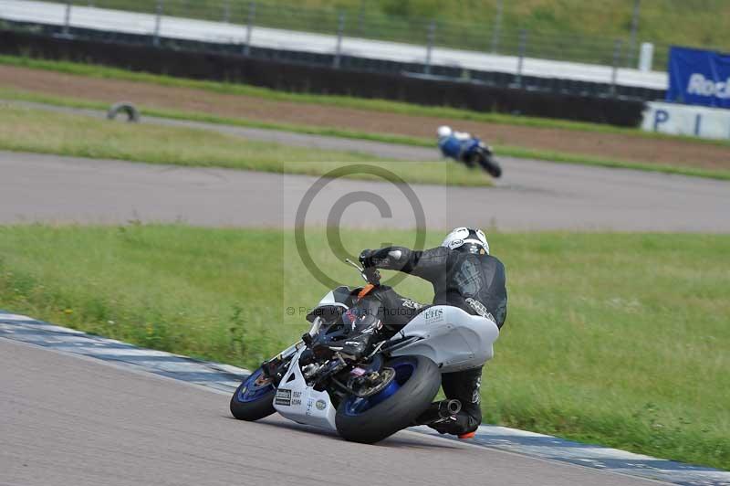 Motorcycle action photographs;Rockingham;Rockingham photographs;Trackday digital images;event digital images;eventdigitalimages;no limits trackday;peter wileman photography;rockingham corby northamptonshire;trackday;trackday photos