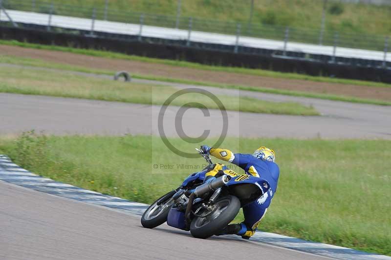 Motorcycle action photographs;Rockingham;Rockingham photographs;Trackday digital images;event digital images;eventdigitalimages;no limits trackday;peter wileman photography;rockingham corby northamptonshire;trackday;trackday photos