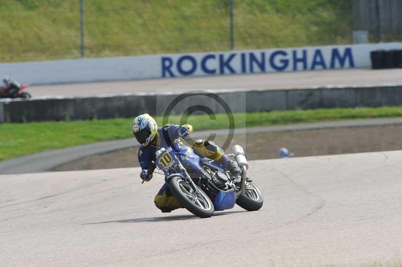 Motorcycle action photographs;Rockingham;Rockingham photographs;Trackday digital images;event digital images;eventdigitalimages;no limits trackday;peter wileman photography;rockingham corby northamptonshire;trackday;trackday photos