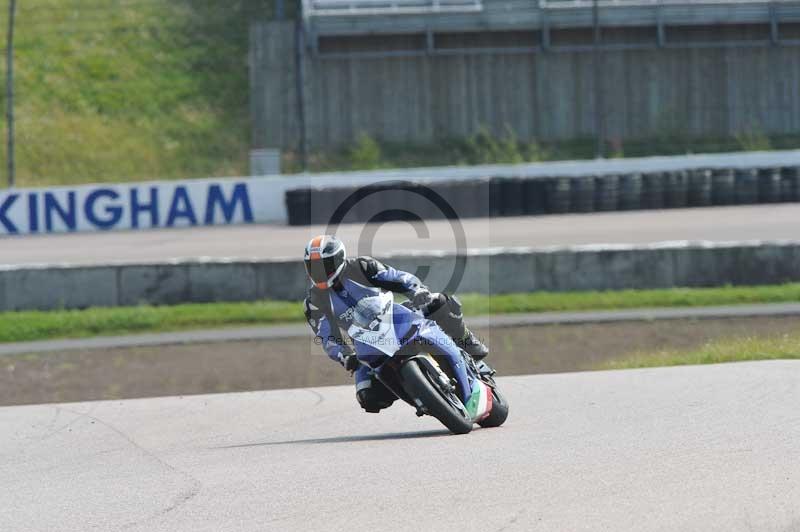 Motorcycle action photographs;Rockingham;Rockingham photographs;Trackday digital images;event digital images;eventdigitalimages;no limits trackday;peter wileman photography;rockingham corby northamptonshire;trackday;trackday photos