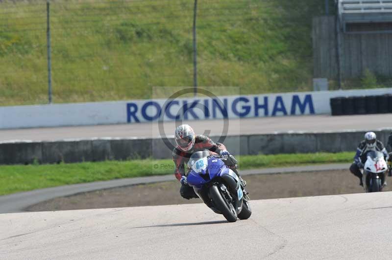 Motorcycle action photographs;Rockingham;Rockingham photographs;Trackday digital images;event digital images;eventdigitalimages;no limits trackday;peter wileman photography;rockingham corby northamptonshire;trackday;trackday photos