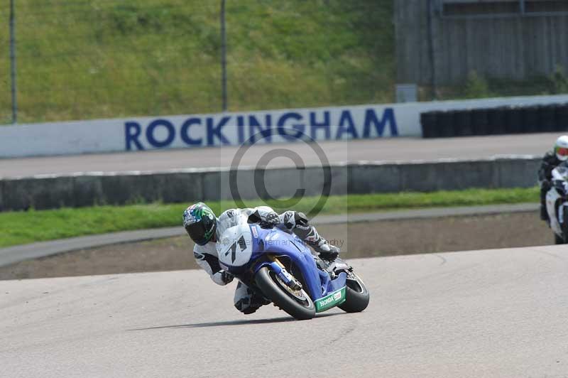 Motorcycle action photographs;Rockingham;Rockingham photographs;Trackday digital images;event digital images;eventdigitalimages;no limits trackday;peter wileman photography;rockingham corby northamptonshire;trackday;trackday photos