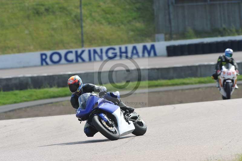 Motorcycle action photographs;Rockingham;Rockingham photographs;Trackday digital images;event digital images;eventdigitalimages;no limits trackday;peter wileman photography;rockingham corby northamptonshire;trackday;trackday photos