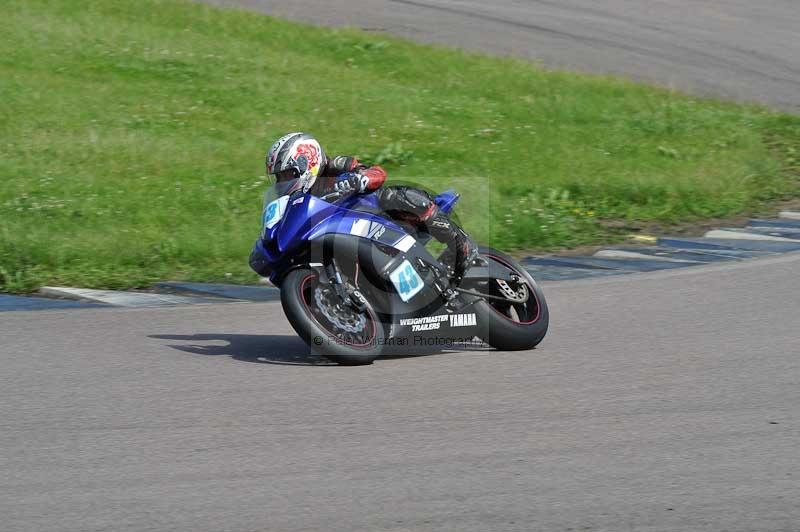 Motorcycle action photographs;Rockingham;Rockingham photographs;Trackday digital images;event digital images;eventdigitalimages;no limits trackday;peter wileman photography;rockingham corby northamptonshire;trackday;trackday photos