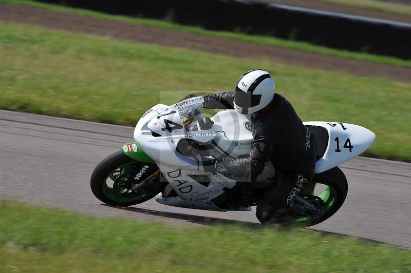 Motorcycle action photographs;Rockingham;Rockingham photographs;Trackday digital images;event digital images;eventdigitalimages;no limits trackday;peter wileman photography;rockingham corby northamptonshire;trackday;trackday photos