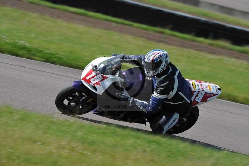 Motorcycle action photographs;Rockingham;Rockingham photographs;Trackday digital images;event digital images;eventdigitalimages;no limits trackday;peter wileman photography;rockingham corby northamptonshire;trackday;trackday photos