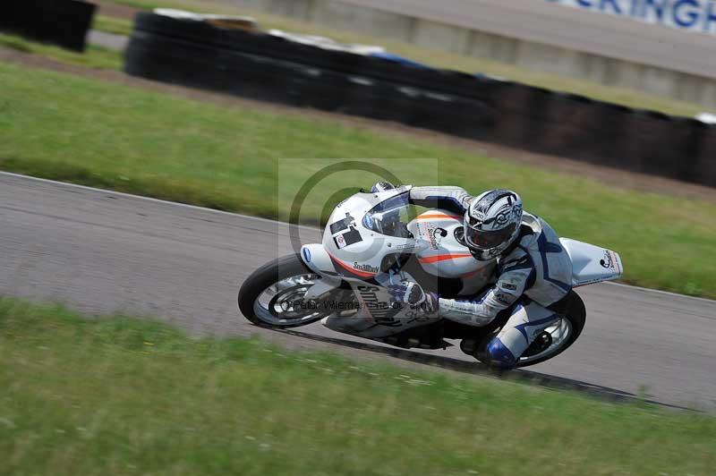 Motorcycle action photographs;Rockingham;Rockingham photographs;Trackday digital images;event digital images;eventdigitalimages;no limits trackday;peter wileman photography;rockingham corby northamptonshire;trackday;trackday photos