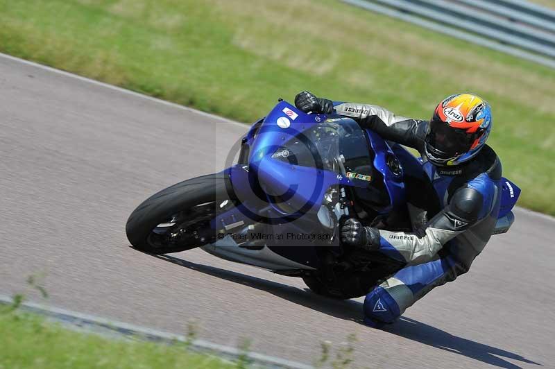 Motorcycle action photographs;Rockingham;Rockingham photographs;Trackday digital images;event digital images;eventdigitalimages;no limits trackday;peter wileman photography;rockingham corby northamptonshire;trackday;trackday photos