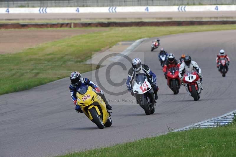 Motorcycle action photographs;Rockingham;Rockingham photographs;Trackday digital images;event digital images;eventdigitalimages;no limits trackday;peter wileman photography;rockingham corby northamptonshire;trackday;trackday photos