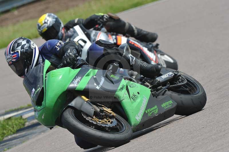 Motorcycle action photographs;Rockingham;Rockingham photographs;Trackday digital images;event digital images;eventdigitalimages;no limits trackday;peter wileman photography;rockingham corby northamptonshire;trackday;trackday photos