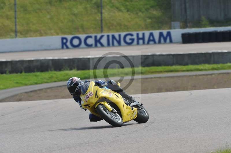 Motorcycle action photographs;Rockingham;Rockingham photographs;Trackday digital images;event digital images;eventdigitalimages;no limits trackday;peter wileman photography;rockingham corby northamptonshire;trackday;trackday photos