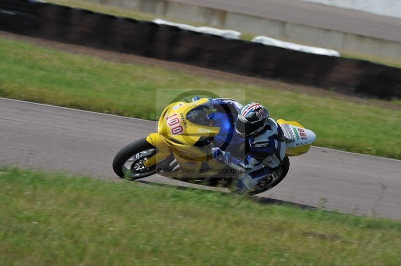 Motorcycle action photographs;Rockingham;Rockingham photographs;Trackday digital images;event digital images;eventdigitalimages;no limits trackday;peter wileman photography;rockingham corby northamptonshire;trackday;trackday photos