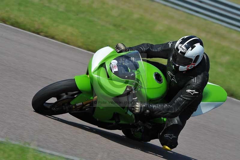 Motorcycle action photographs;Rockingham;Rockingham photographs;Trackday digital images;event digital images;eventdigitalimages;no limits trackday;peter wileman photography;rockingham corby northamptonshire;trackday;trackday photos