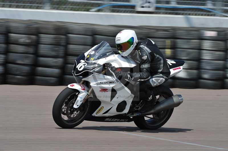 Motorcycle action photographs;Rockingham;Rockingham photographs;Trackday digital images;event digital images;eventdigitalimages;no limits trackday;peter wileman photography;rockingham corby northamptonshire;trackday;trackday photos