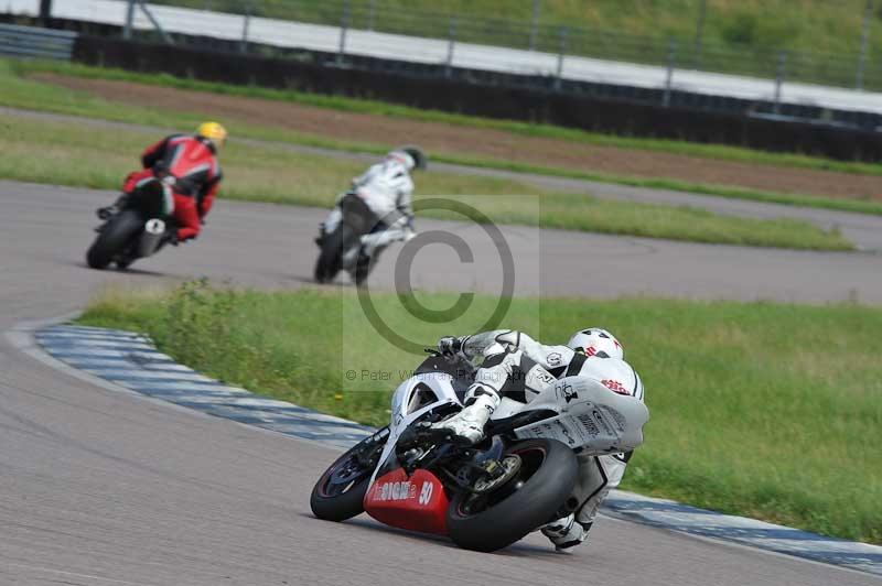 Motorcycle action photographs;Rockingham;Rockingham photographs;Trackday digital images;event digital images;eventdigitalimages;no limits trackday;peter wileman photography;rockingham corby northamptonshire;trackday;trackday photos