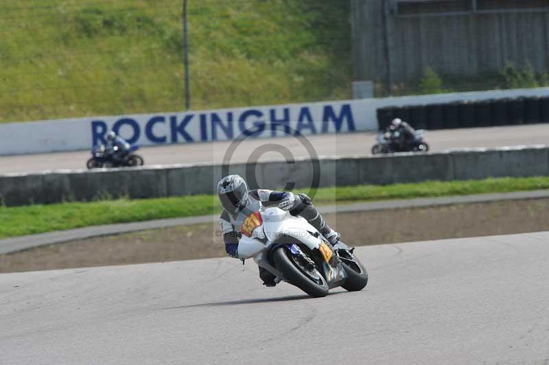 Motorcycle action photographs;Rockingham;Rockingham photographs;Trackday digital images;event digital images;eventdigitalimages;no limits trackday;peter wileman photography;rockingham corby northamptonshire;trackday;trackday photos