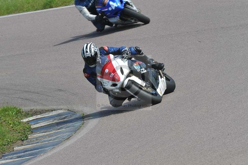 Motorcycle action photographs;Rockingham;Rockingham photographs;Trackday digital images;event digital images;eventdigitalimages;no limits trackday;peter wileman photography;rockingham corby northamptonshire;trackday;trackday photos