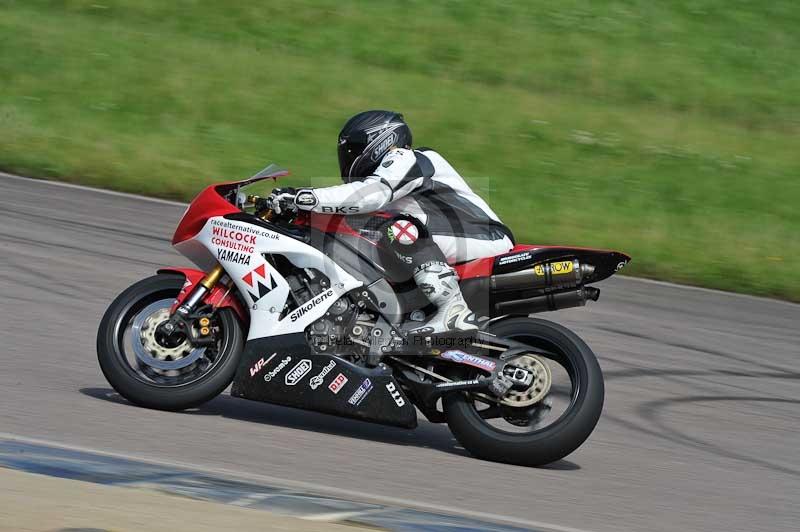 Motorcycle action photographs;Rockingham;Rockingham photographs;Trackday digital images;event digital images;eventdigitalimages;no limits trackday;peter wileman photography;rockingham corby northamptonshire;trackday;trackday photos