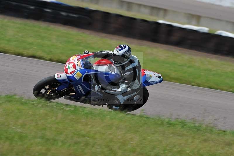 Motorcycle action photographs;Rockingham;Rockingham photographs;Trackday digital images;event digital images;eventdigitalimages;no limits trackday;peter wileman photography;rockingham corby northamptonshire;trackday;trackday photos