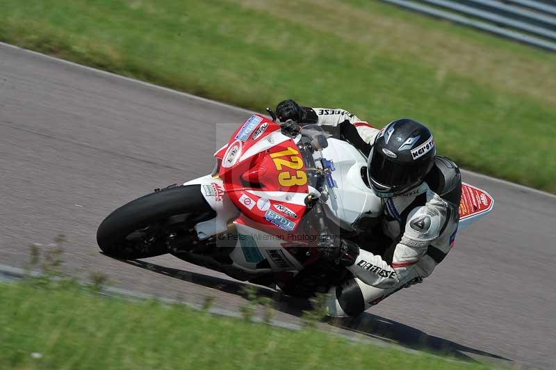 Motorcycle action photographs;Rockingham;Rockingham photographs;Trackday digital images;event digital images;eventdigitalimages;no limits trackday;peter wileman photography;rockingham corby northamptonshire;trackday;trackday photos