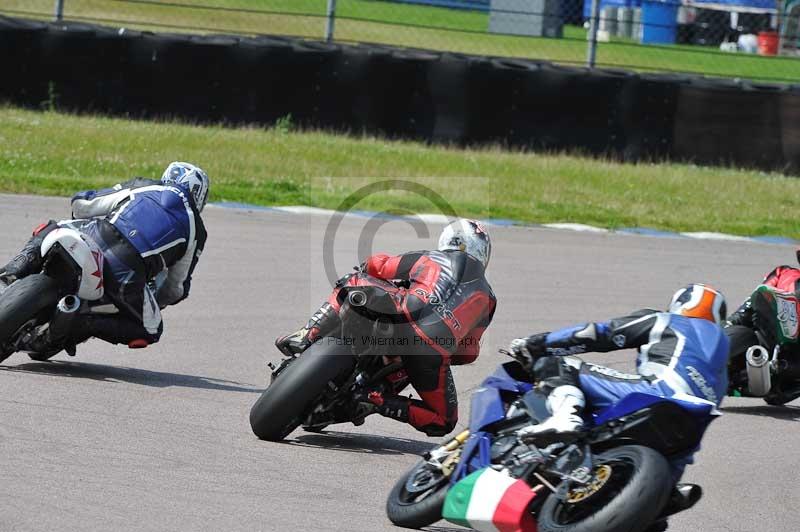 Motorcycle action photographs;Rockingham;Rockingham photographs;Trackday digital images;event digital images;eventdigitalimages;no limits trackday;peter wileman photography;rockingham corby northamptonshire;trackday;trackday photos