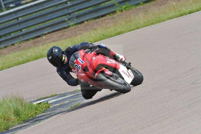 Motorcycle action photographs;Rockingham;Rockingham photographs;Trackday digital images;event digital images;eventdigitalimages;no limits trackday;peter wileman photography;rockingham corby northamptonshire;trackday;trackday photos