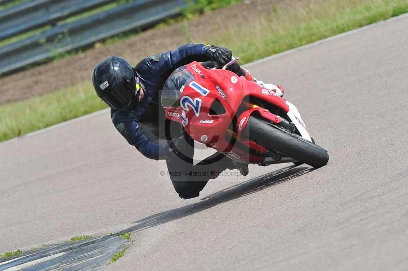 Motorcycle action photographs;Rockingham;Rockingham photographs;Trackday digital images;event digital images;eventdigitalimages;no limits trackday;peter wileman photography;rockingham corby northamptonshire;trackday;trackday photos