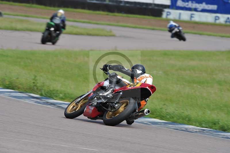 Motorcycle action photographs;Rockingham;Rockingham photographs;Trackday digital images;event digital images;eventdigitalimages;no limits trackday;peter wileman photography;rockingham corby northamptonshire;trackday;trackday photos