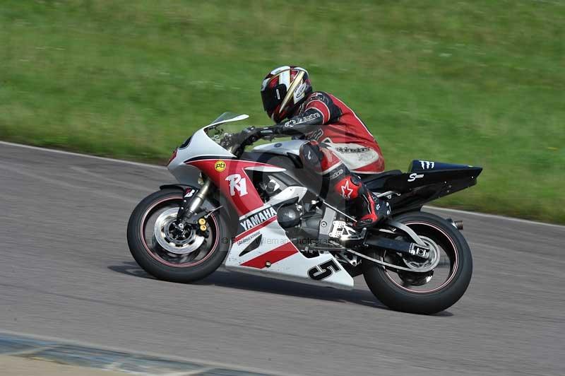 Motorcycle action photographs;Rockingham;Rockingham photographs;Trackday digital images;event digital images;eventdigitalimages;no limits trackday;peter wileman photography;rockingham corby northamptonshire;trackday;trackday photos