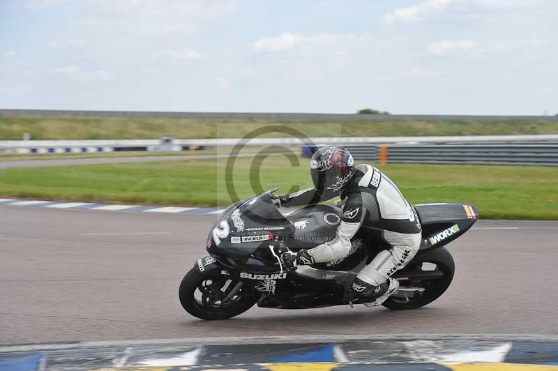 Motorcycle action photographs;Rockingham;Rockingham photographs;Trackday digital images;event digital images;eventdigitalimages;no limits trackday;peter wileman photography;rockingham corby northamptonshire;trackday;trackday photos