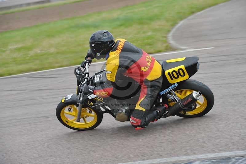 Motorcycle action photographs;Rockingham;Rockingham photographs;Trackday digital images;event digital images;eventdigitalimages;no limits trackday;peter wileman photography;rockingham corby northamptonshire;trackday;trackday photos