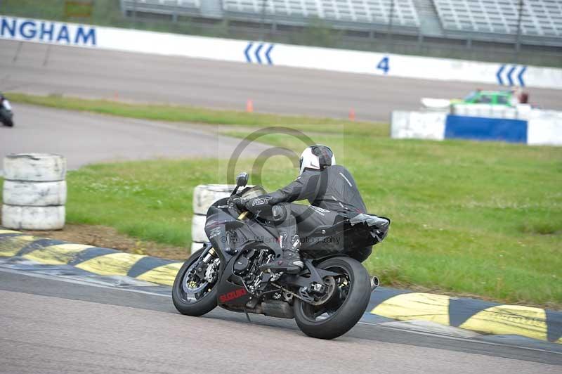 Motorcycle action photographs;Rockingham;Rockingham photographs;Trackday digital images;event digital images;eventdigitalimages;no limits trackday;peter wileman photography;rockingham corby northamptonshire;trackday;trackday photos